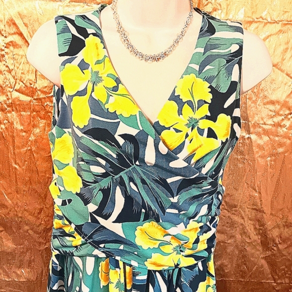 Land's End Tropical Criss-cross Dress, Size 6-8 petite. Excellent Pre-owned Cond - Picture 9 of 9